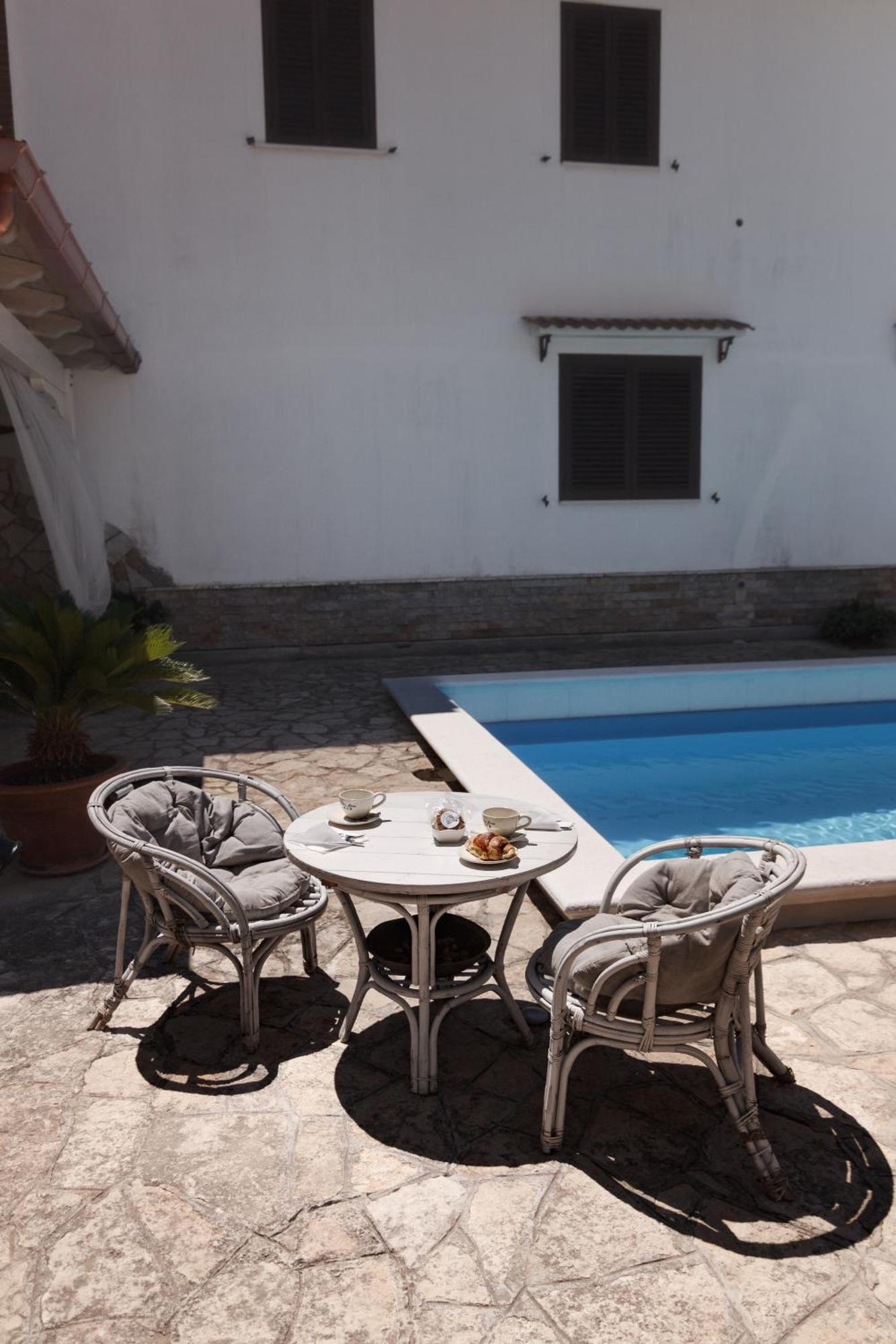 Villa Lina Bed&Breakfast Taranto Eksteriør billede